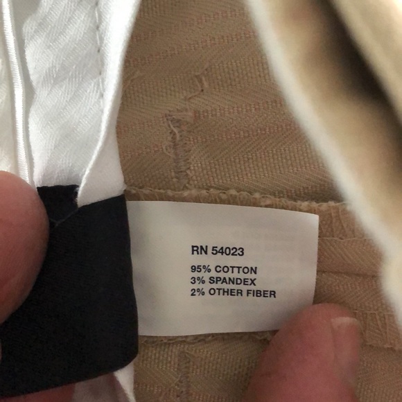 Women’s size 6R gap stretch tan slacks - Picture 11 of 13